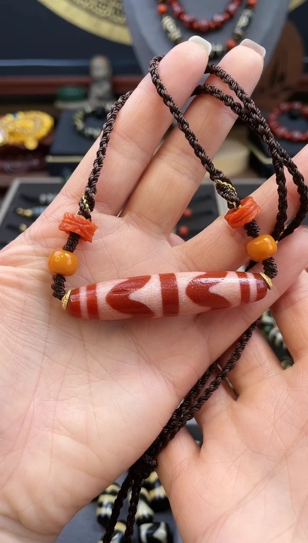 未镶嵌颈饰玛瑙/玉髓美泓精品高油红肉双虎牙颈饰 大