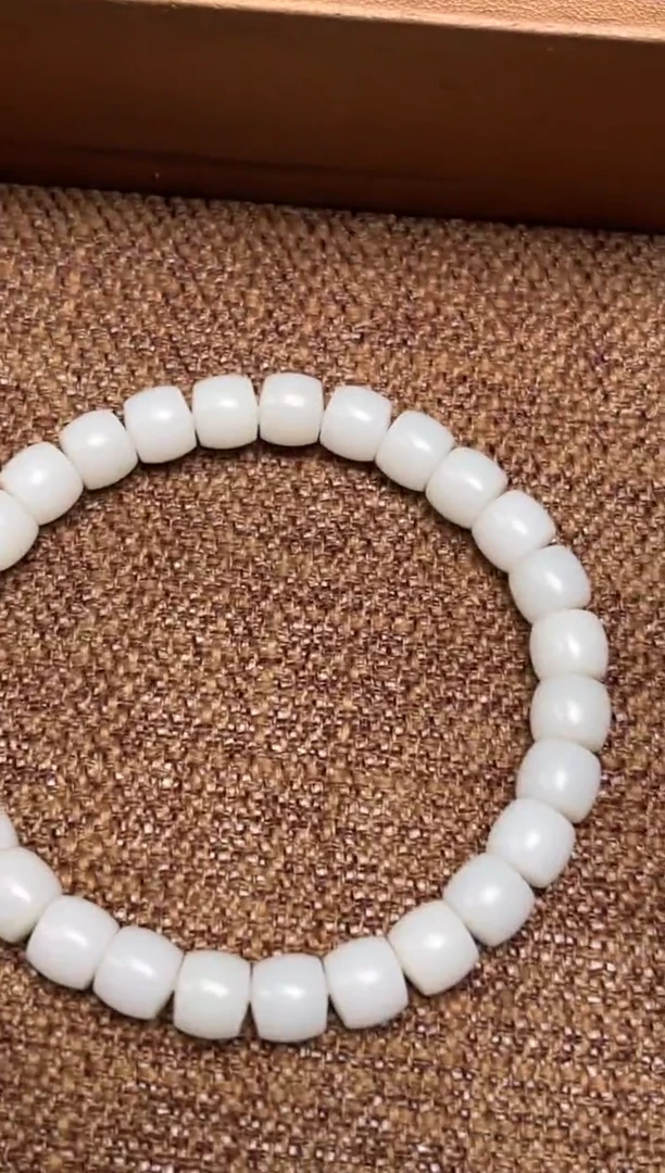 未镶嵌手链和田玉14  通