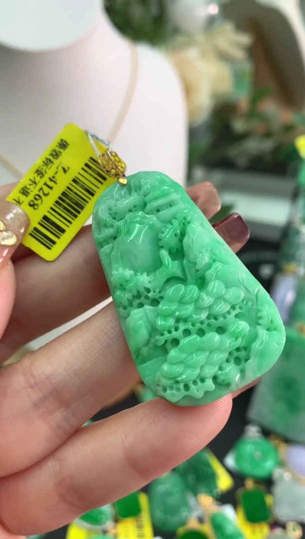 【闪购商品】翡翠吊坠(不含链)18K金镶嵌挂件