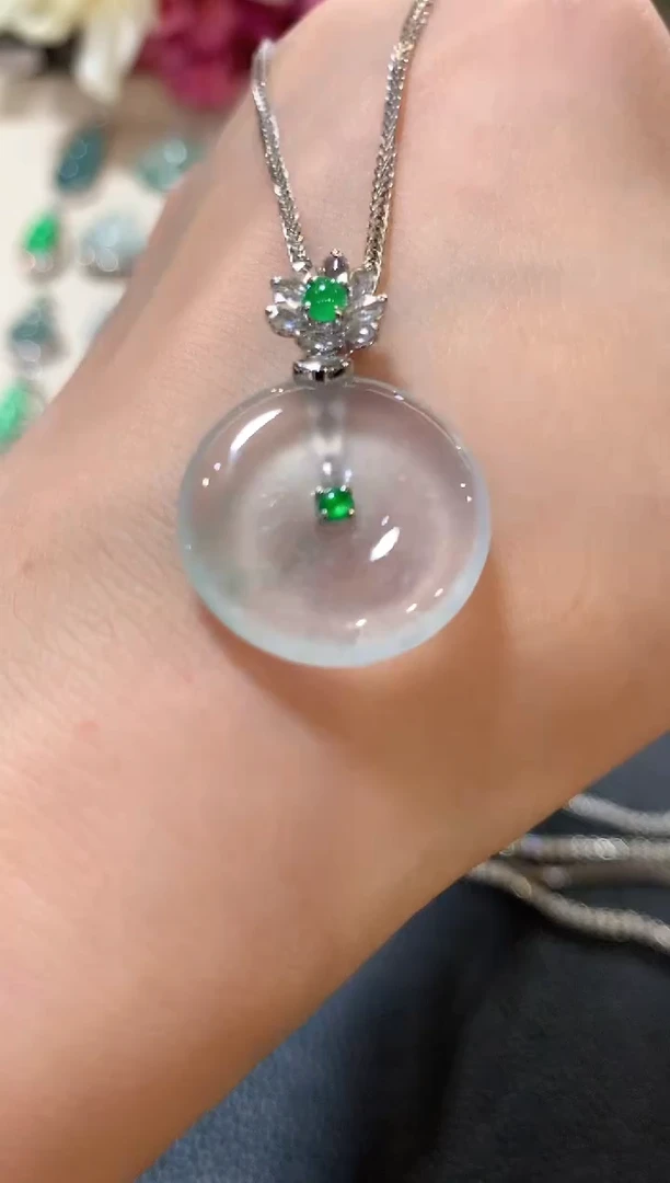 吊坠(不含链)18K金镶嵌翡翠z148