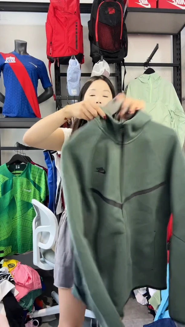 701编码 耐克卫衣服饰过款为准 尺码XL