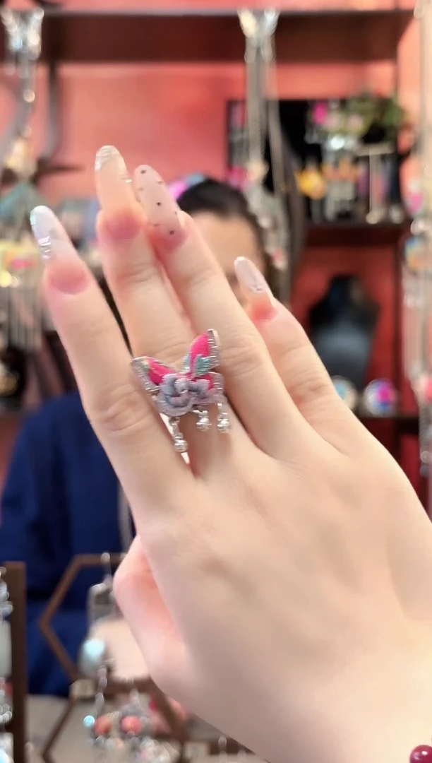 织绣云织谣民族风精美饰品 640