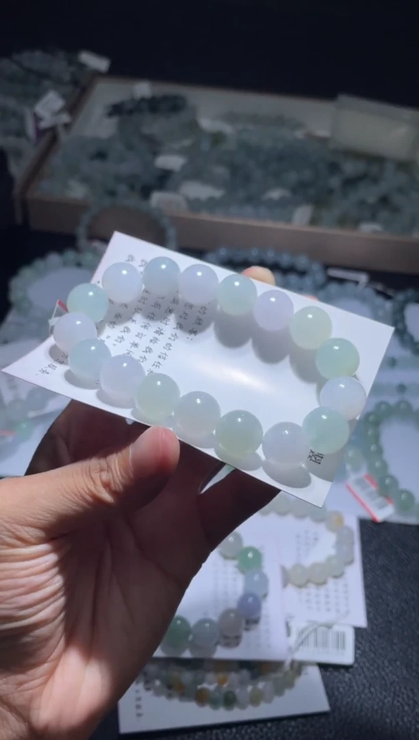 未镶嵌定制翡翠翡翠手串