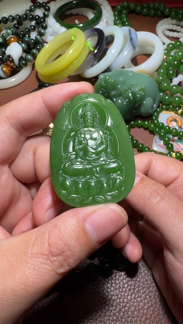 未镶嵌和田玉挂件沐*和田玉