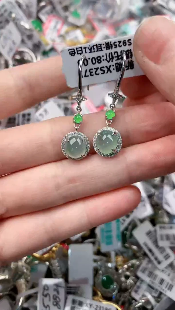 银S925镶嵌戒指翡翠666        1