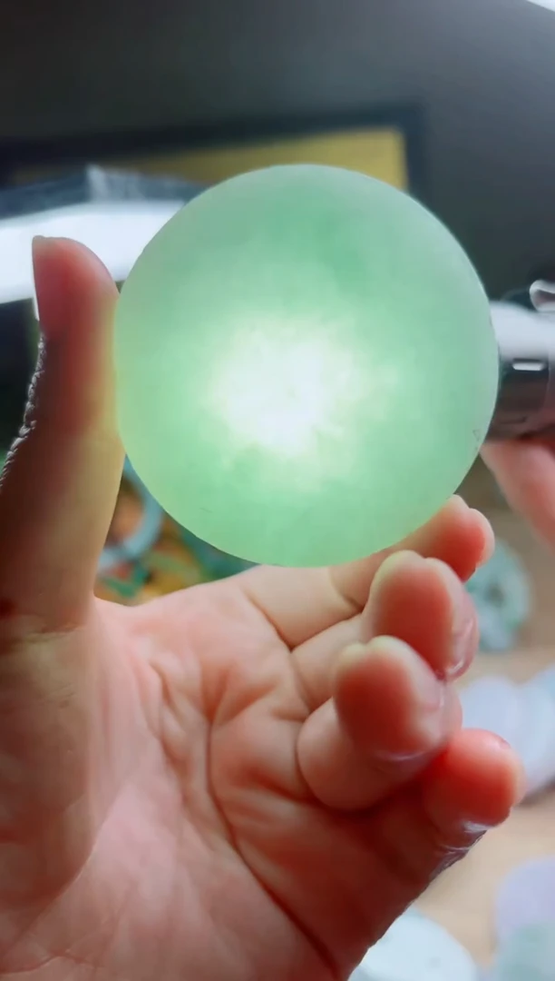 翡翠未镶嵌颈饰A货曹星097