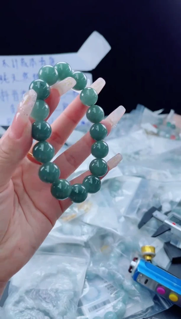 未镶嵌定制翡翠珠串