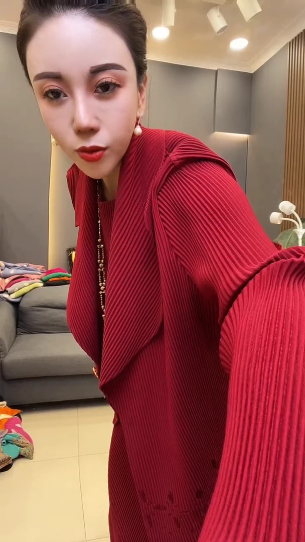 聚酯纤维（涤纶）红色 套