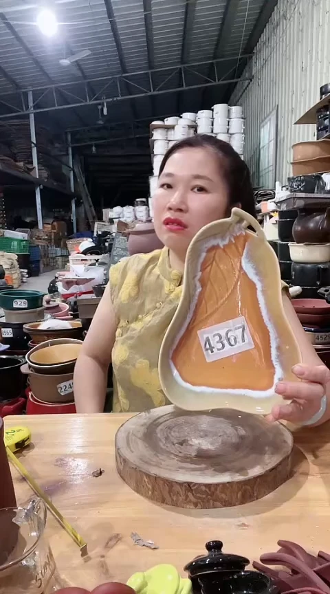 4367瑕疵梨子盘一个