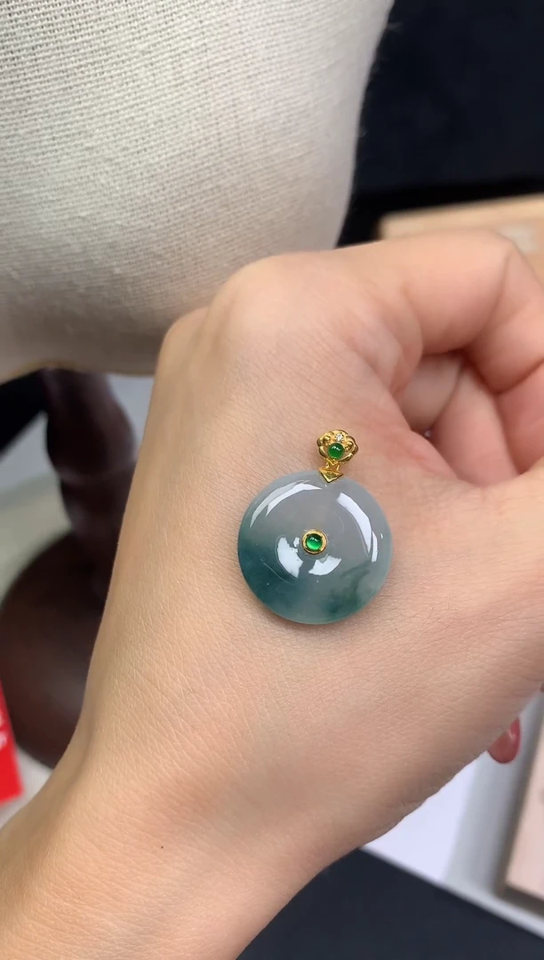 颈饰18K金镶嵌翡翠08