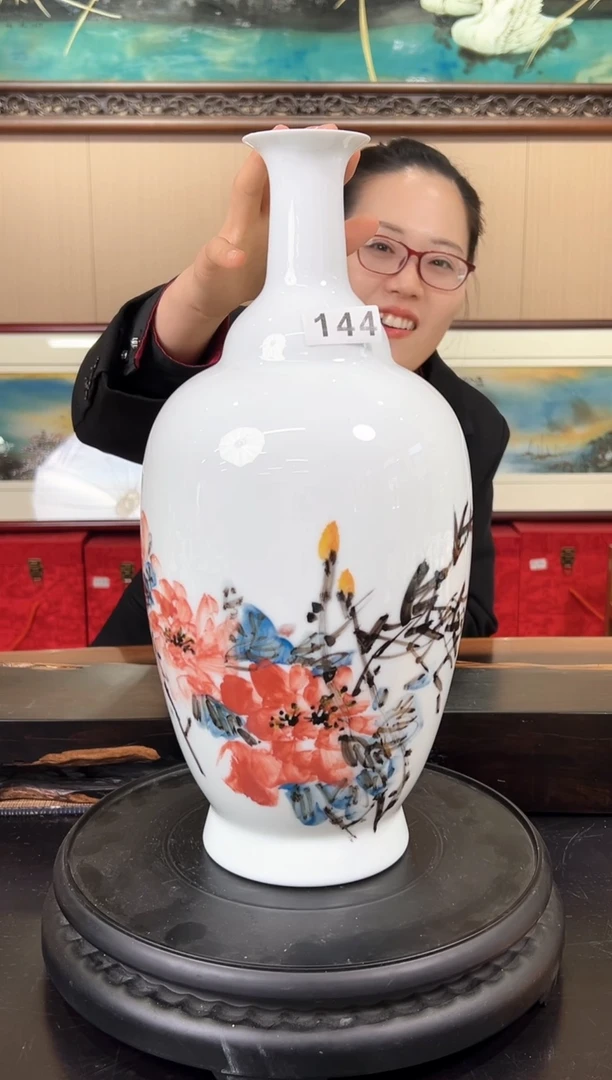 【闪购商品】瓶釉下彩花卉赏瓶144