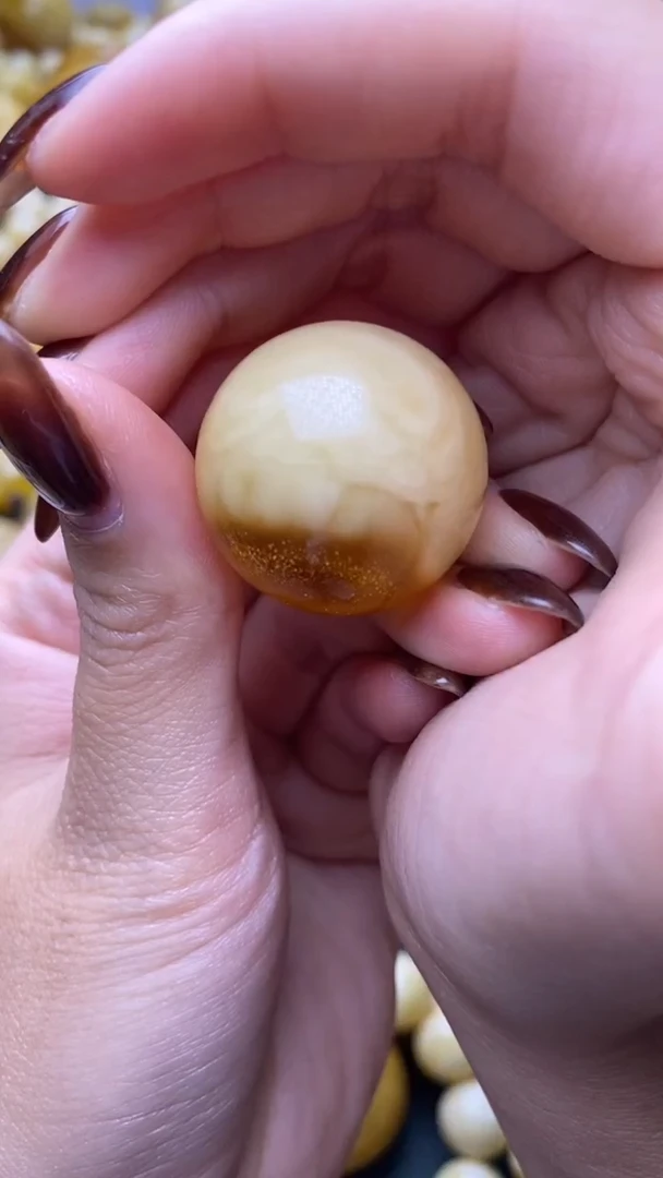 【闪购商品】琥珀裸石未镶嵌蜜蜡.29