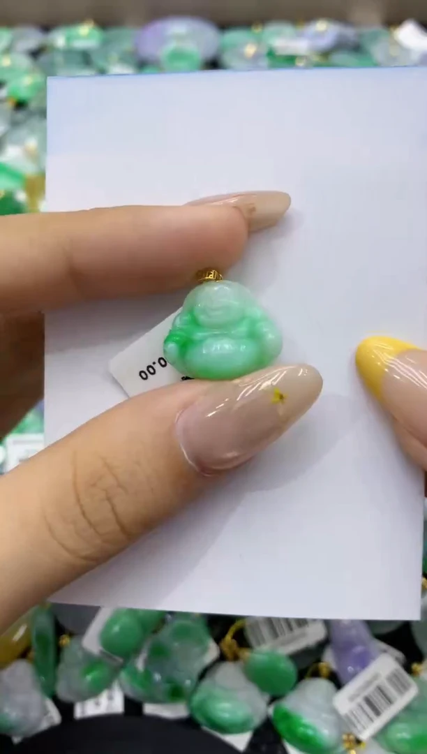 颈饰18K金镶嵌翡翠天然缅甸翡翠A货