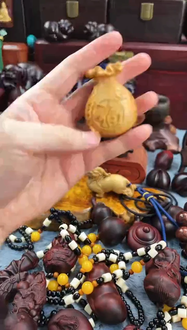 【闪购商品】香榧木老山檀福袋手把