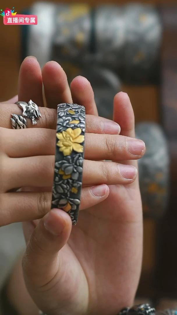 无足银玉兰花足银999纯手工錾刻金银错手镯