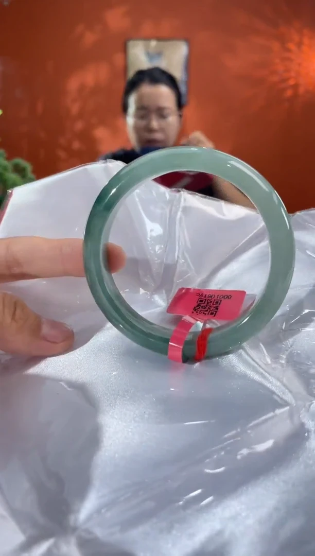 未镶嵌手镯翡翠翡翠手镯