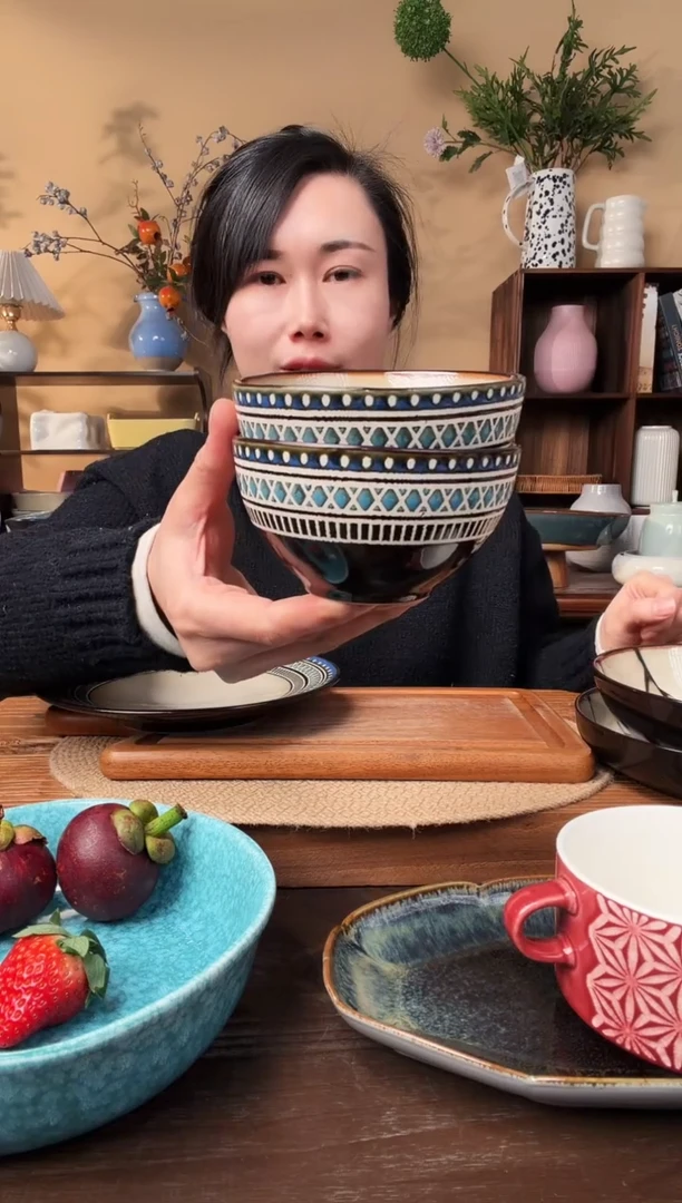 4.5英寸波西米亚小碗2只微瑕