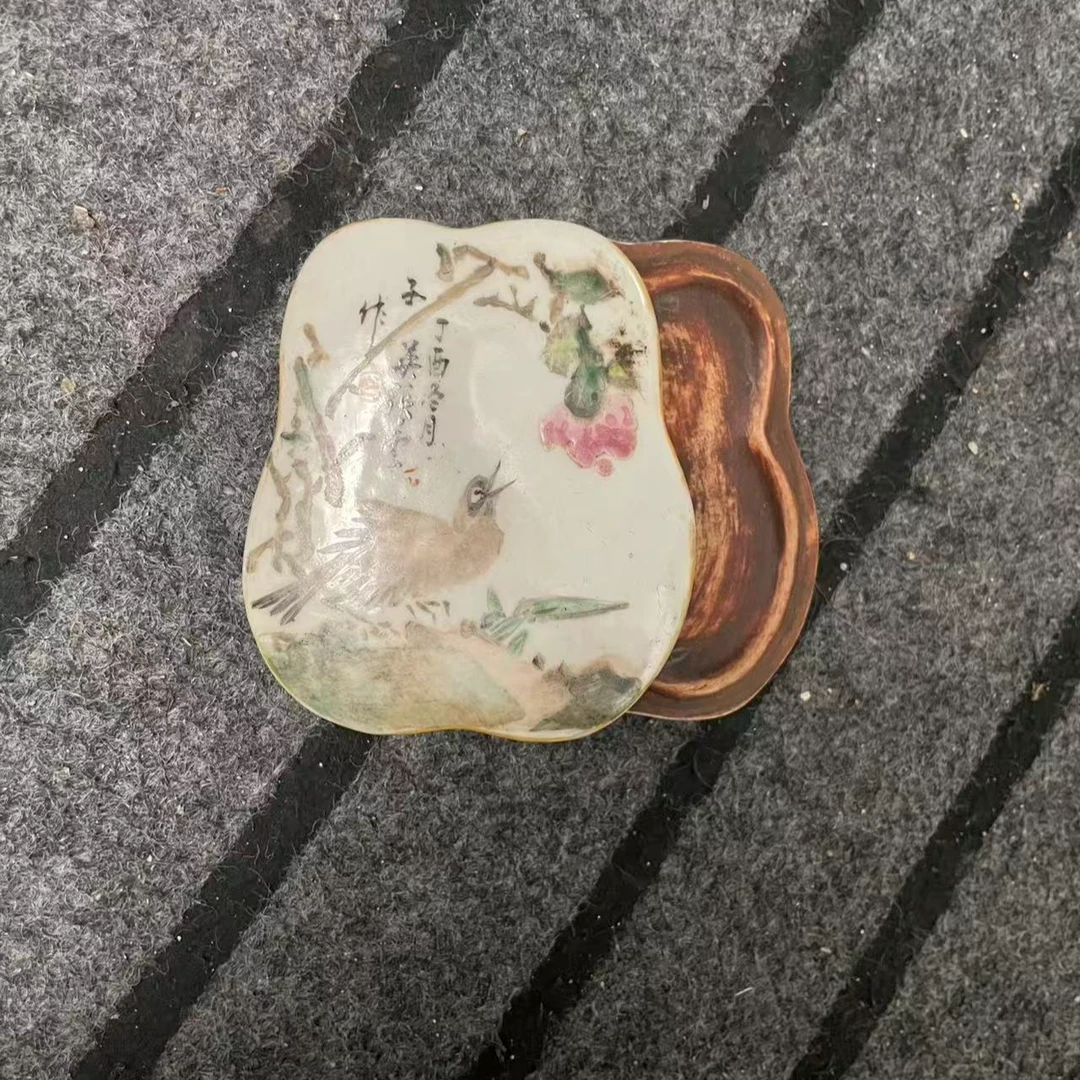 浅绛彩花鸟诗文砚台