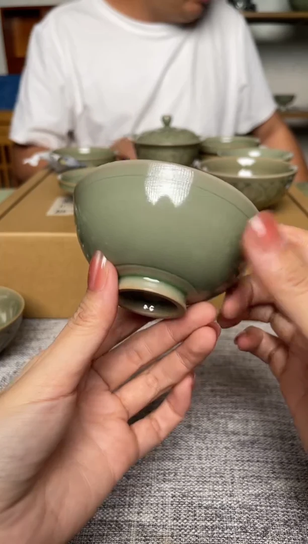 瓷器耀州窑纯手工素面玉兰杯  微瑕