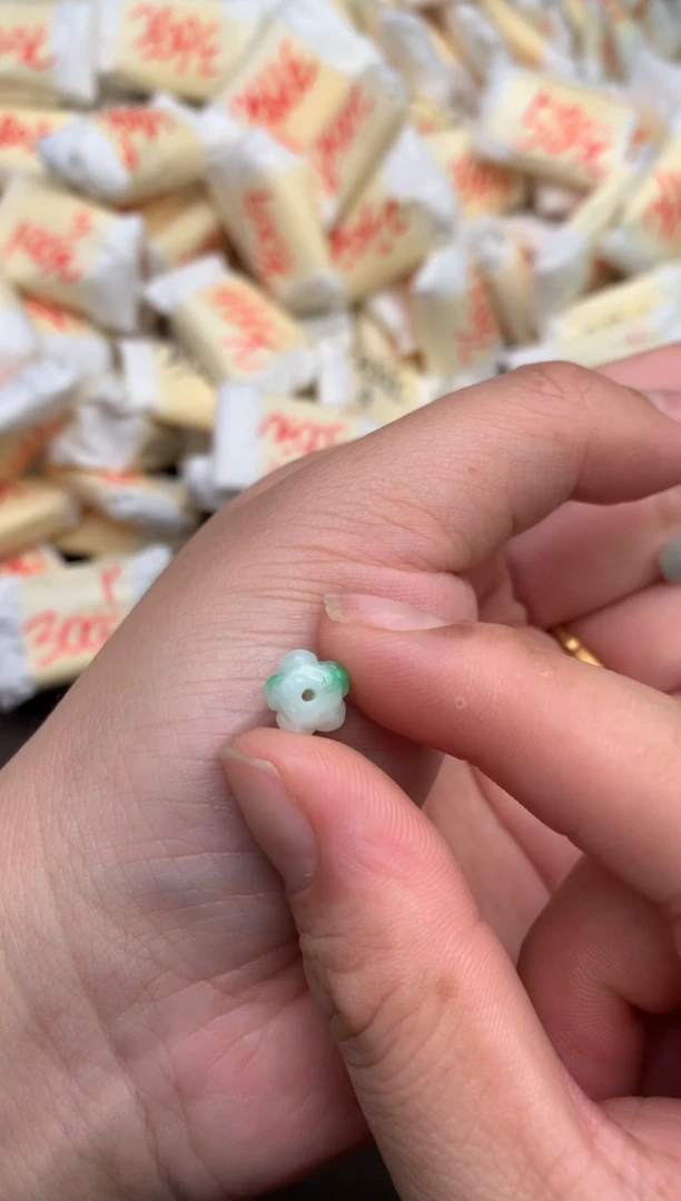 翡翠挂件未镶嵌 —  63