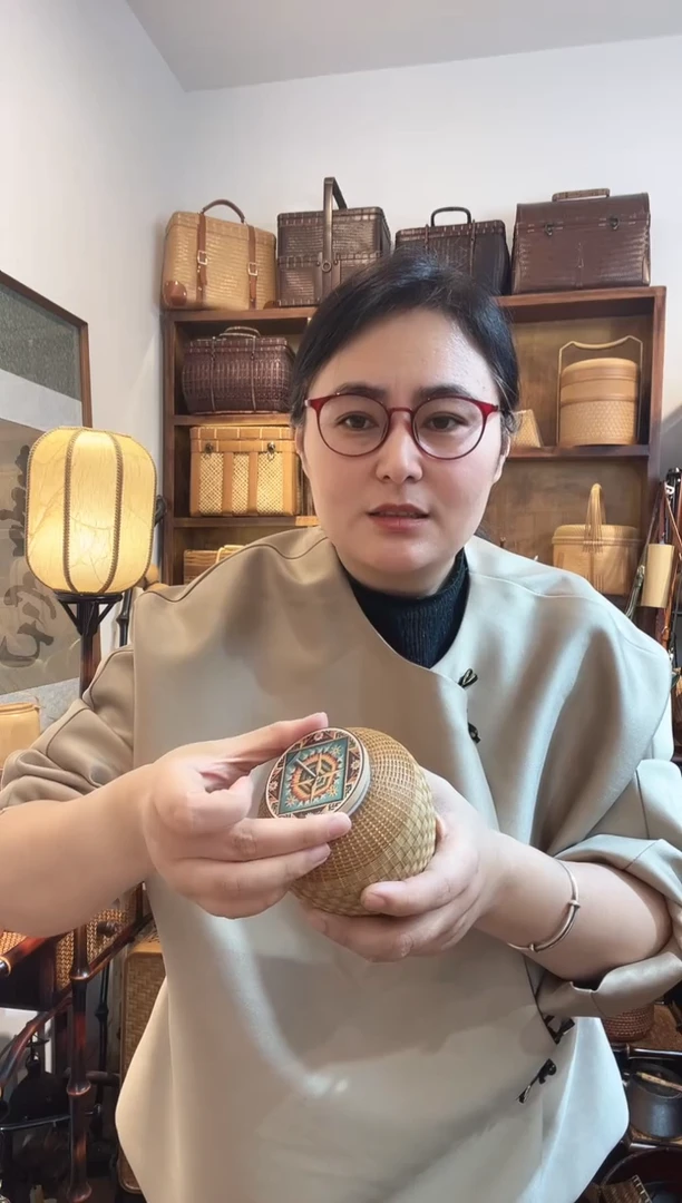 DZPY168-1 竹丝花编竹盖茶叶罐