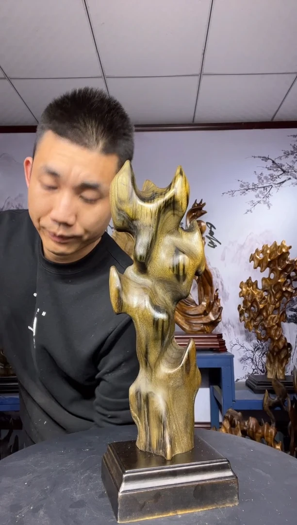 金丝楠木雕款菠***蜜金丝楠木工艺品摆件