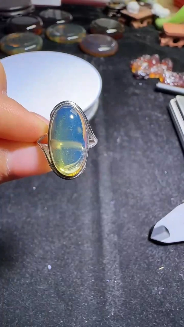 琥珀颈饰未镶嵌57