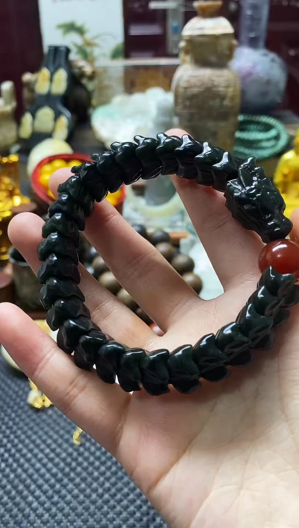 未镶嵌手串和田玉龙