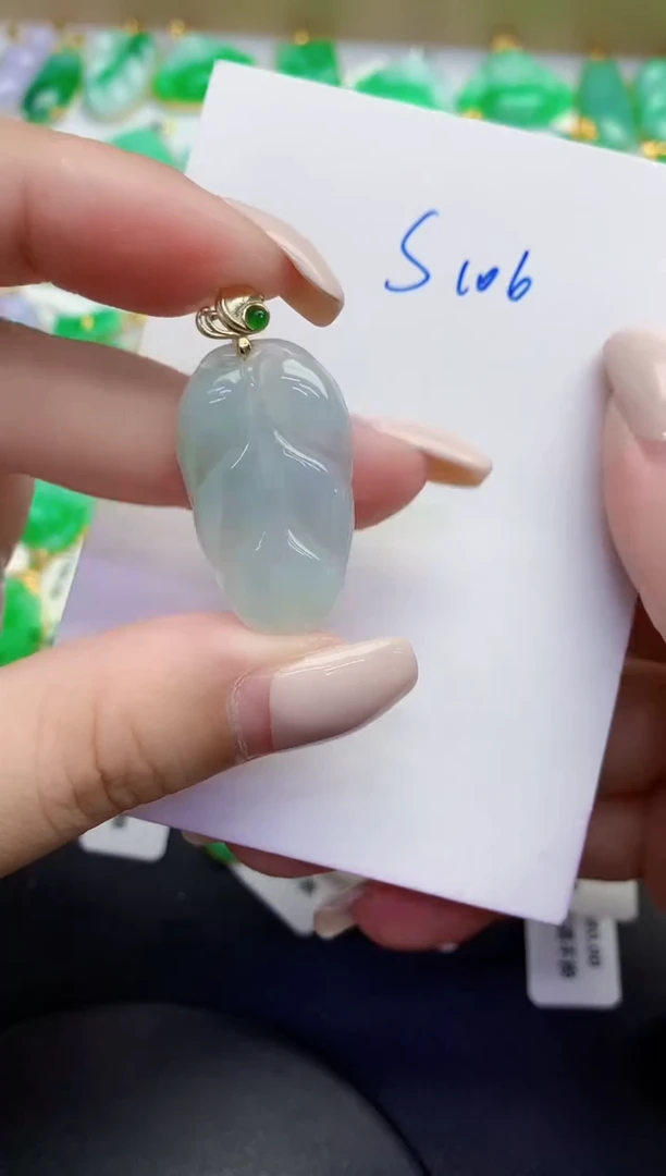 颈饰未镶嵌翡翠缅甸天然翡翠A货