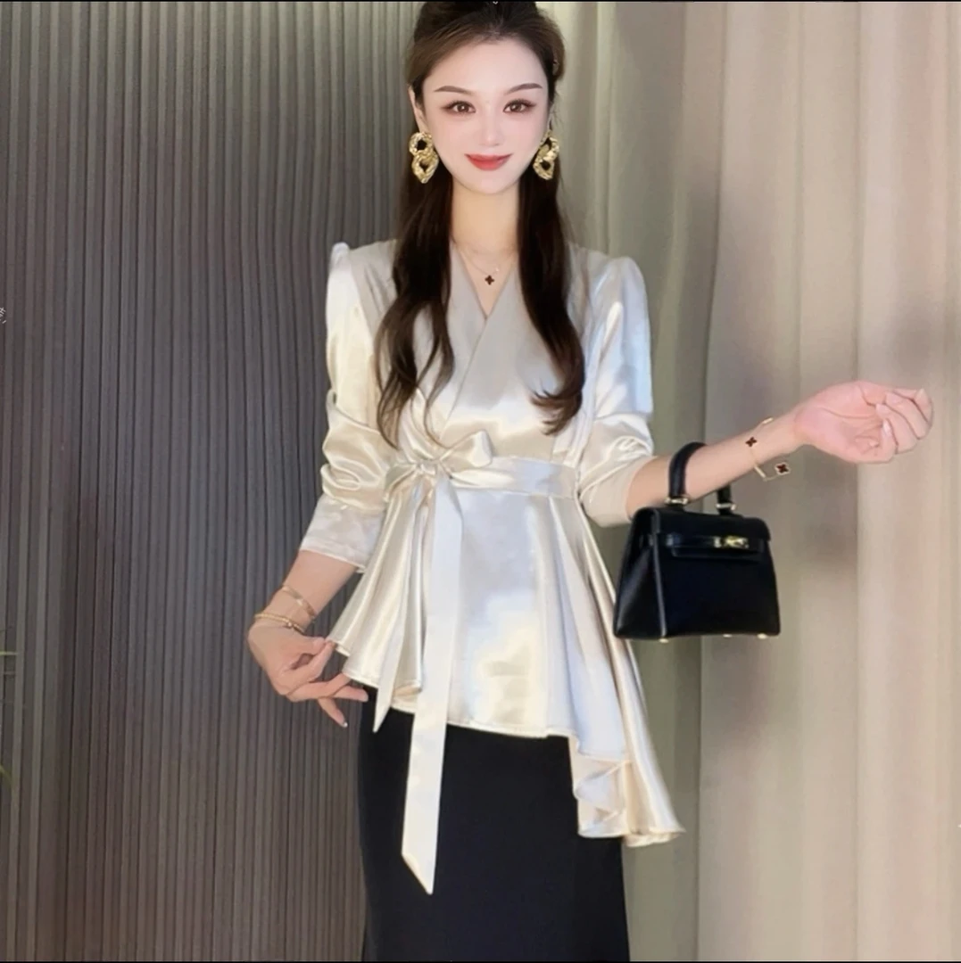 2025法式V领系带收腰衬衣女秋季时尚显瘦气质设计感衬衣长袖小衫
