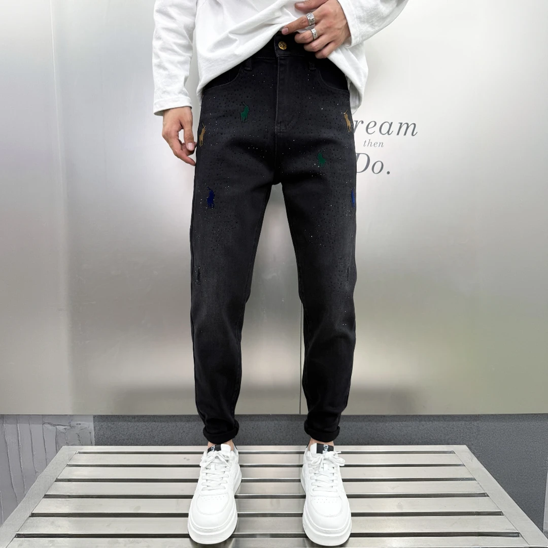 2025新款男士黑色牛仔裤时尚百搭休闲烫钻牛贴布牛仔裤高品质刺绣