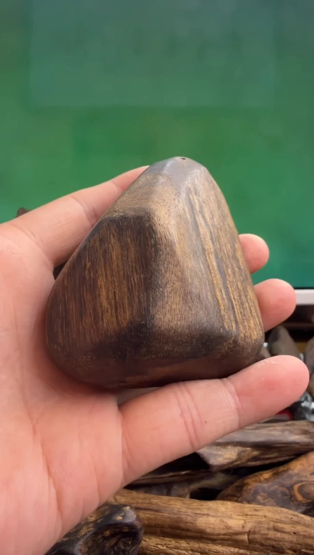 沉香手把件海南多样性发一