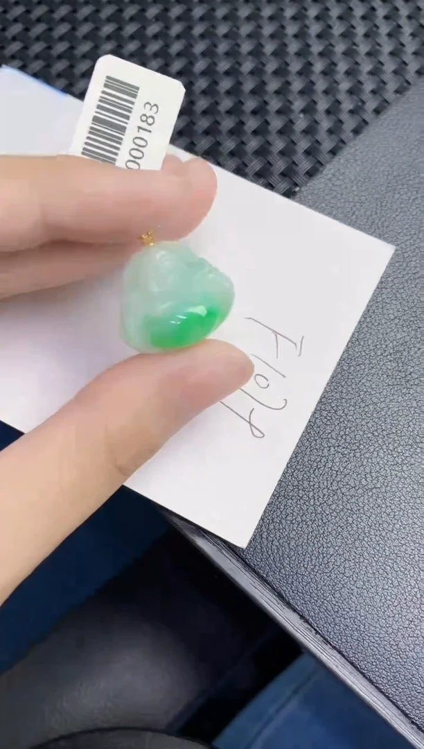 翡翠18K金镶嵌颈饰天然翡翠緬甸A貨