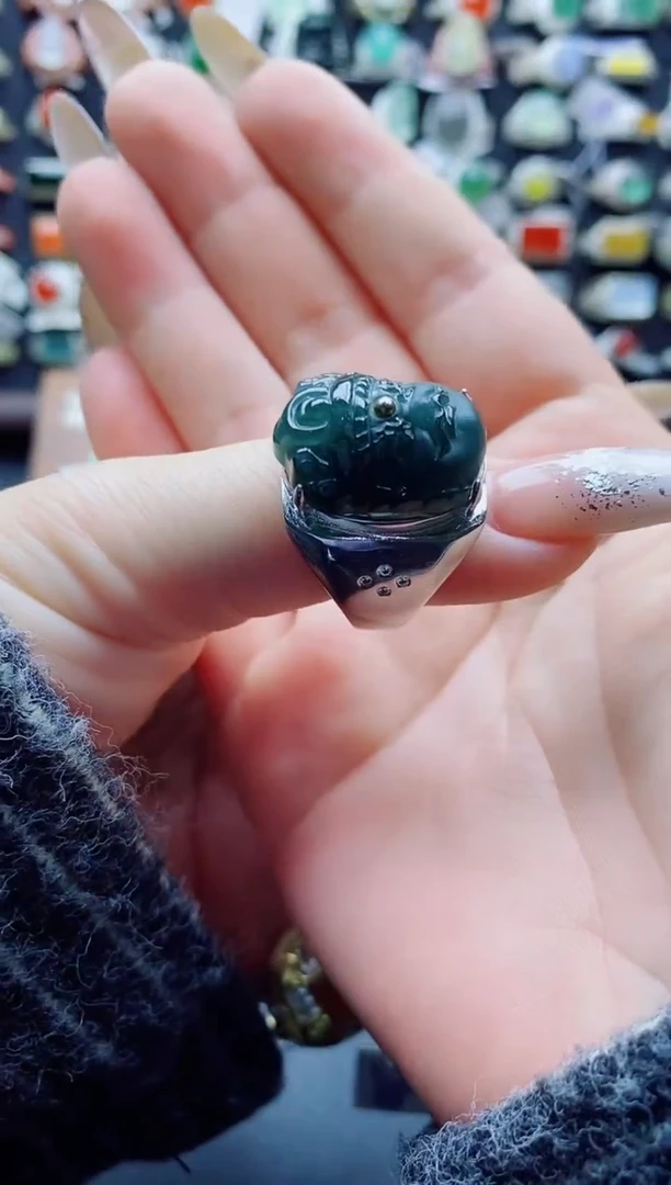 银S925镶嵌戒指翡翠三*天然翡翠A货男戒