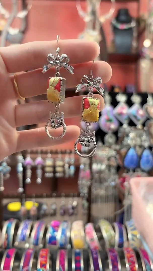 织绣 云织谣民族风精美饰品   310