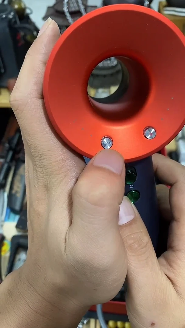 瓷片闪购商品  如图所示