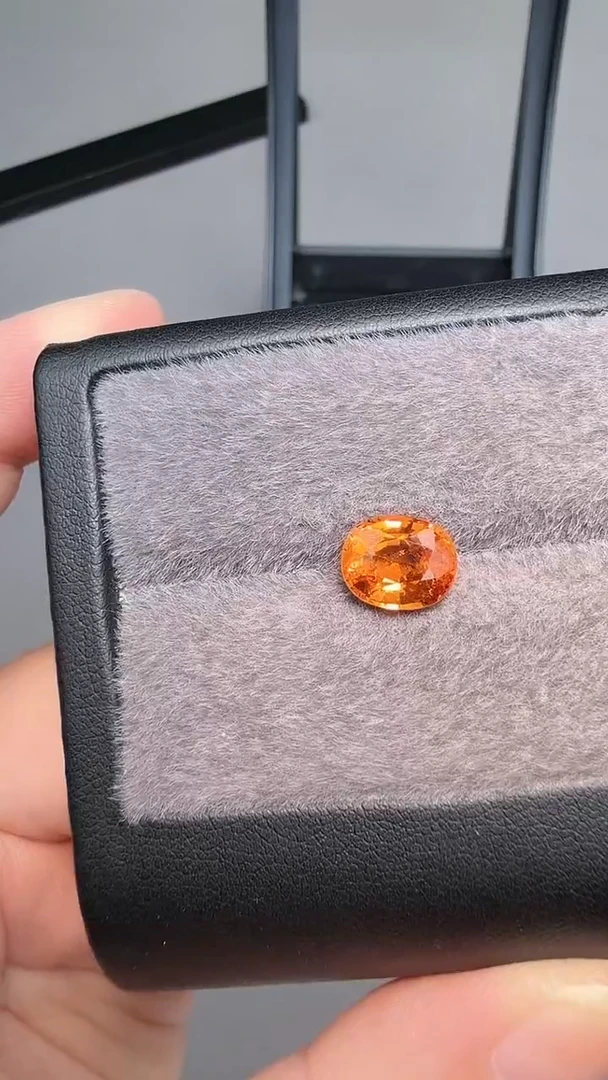 【闪购商品】石榴石（芬达石）裸石未镶嵌3.3ct-A813-1p