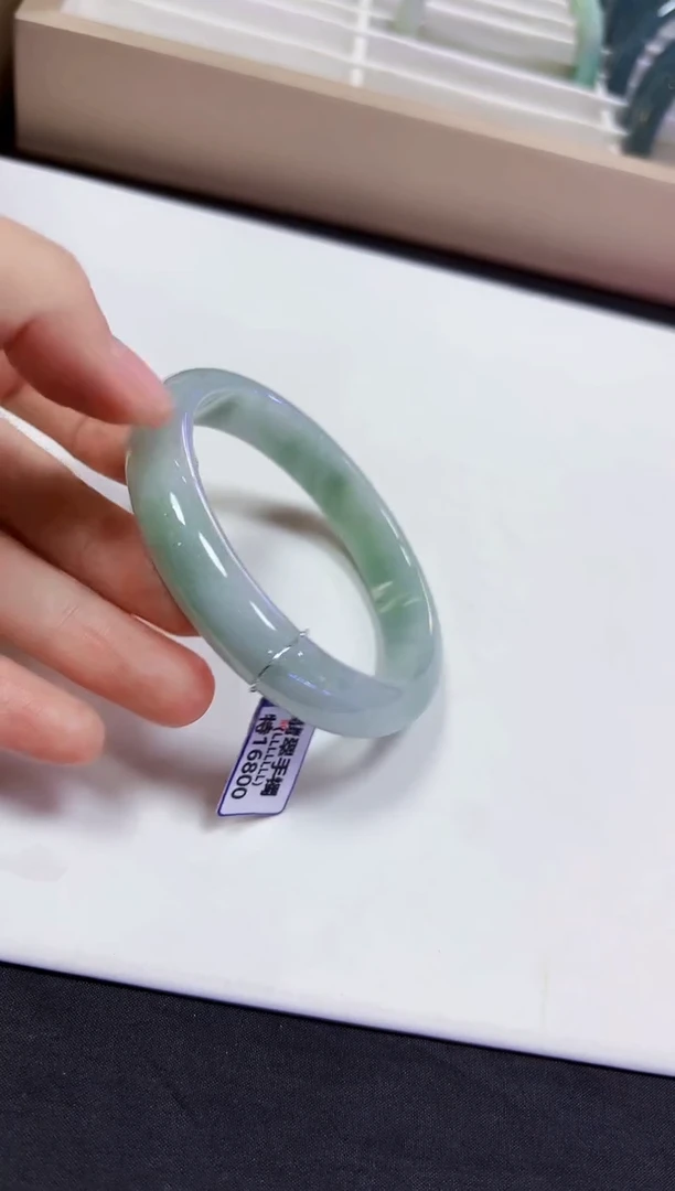 颈饰未镶嵌翡翠61.3手镯