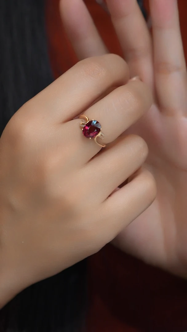 【闪购商品】红色碧玺18K金戒指18K金镶嵌.