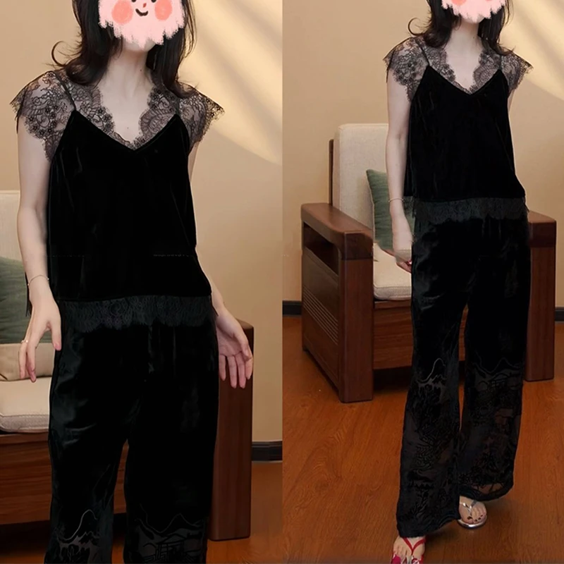 洋气轻熟风蕾丝拼接套装2025夏丝绒短袖镂空提花洋气休闲裤两件套