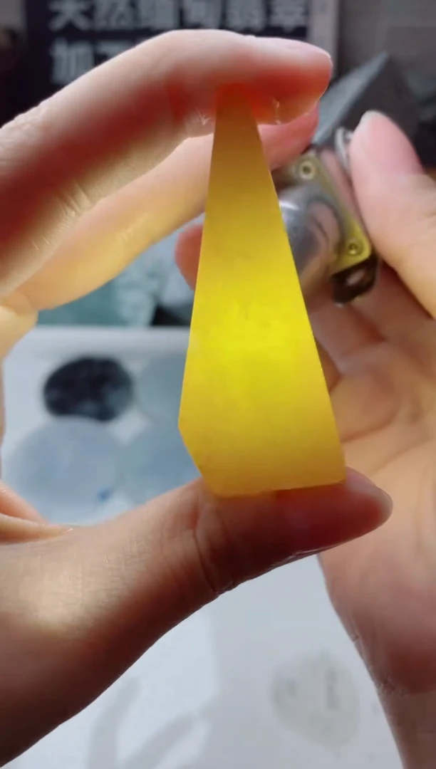 翡翠未镶嵌颈饰3887.....