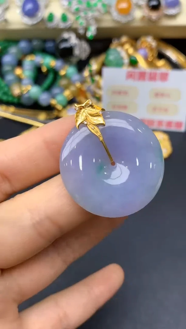 颈饰18K金镶嵌翡翠222-翡翠雪姐天天见