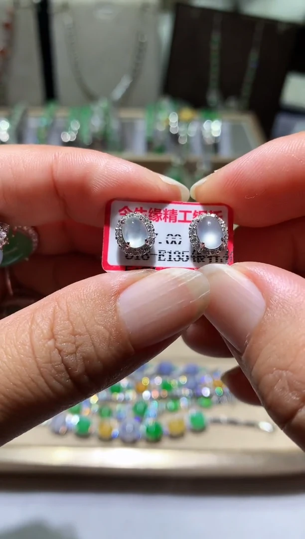 翡翠未镶嵌耳饰耳钉