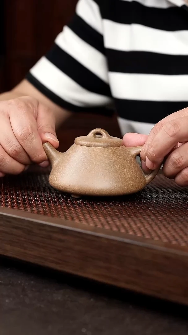 茶壶紫砂桃花泥子冶{黄}