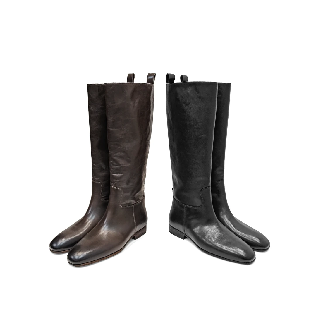 2025秋冬新款小圆头水洗马皮平跟直筒靴不过膝长靴高筒靴子