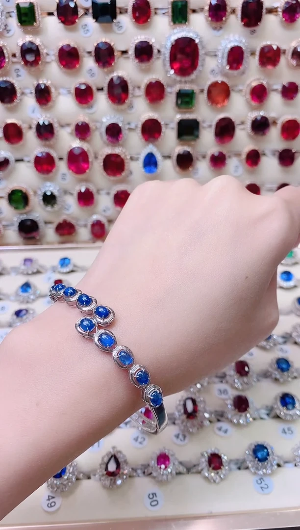 手镯蓝宝石18K金镶嵌1