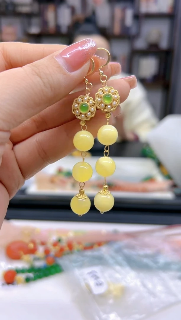 【闪购商品】蜜蜡耳饰14K金镶嵌耳坠E223