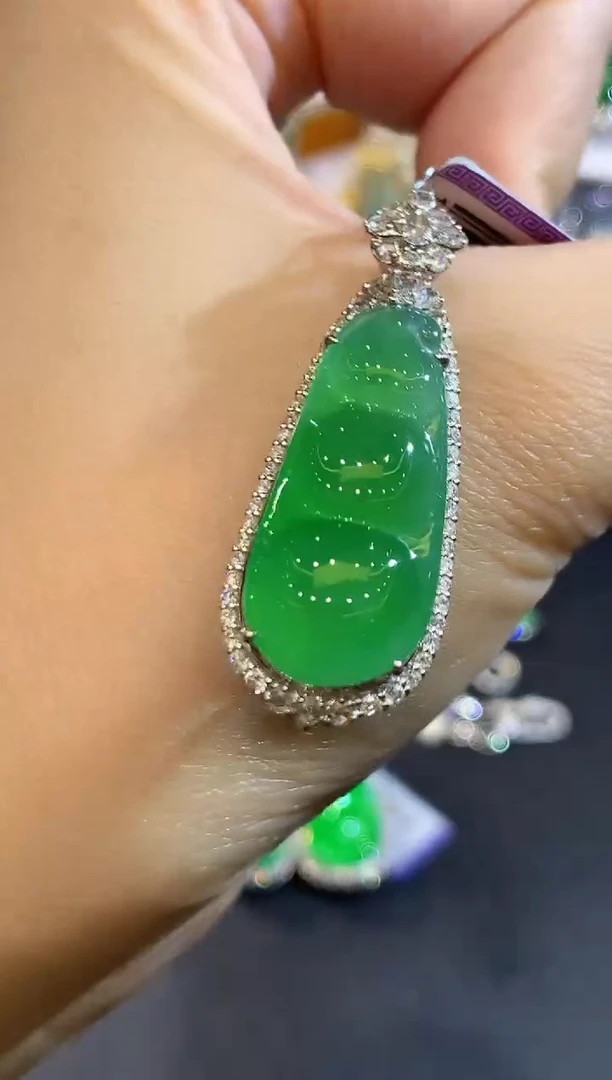 翡翠18K金镶嵌吊坠(不含链)YS多样性发其一