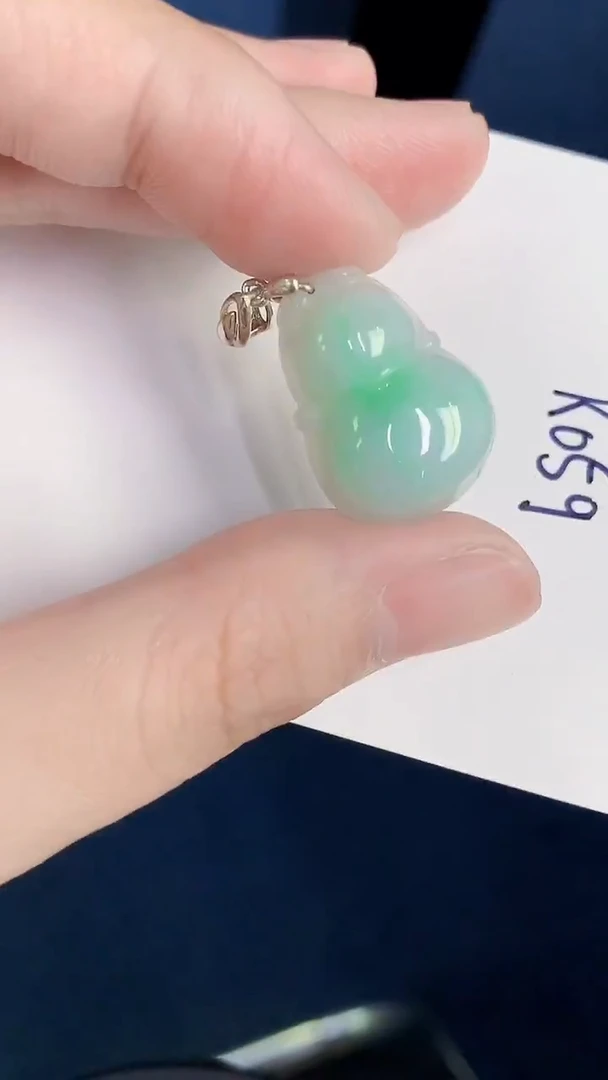 颈饰未镶嵌翡翠天然翡翠缅甸A货