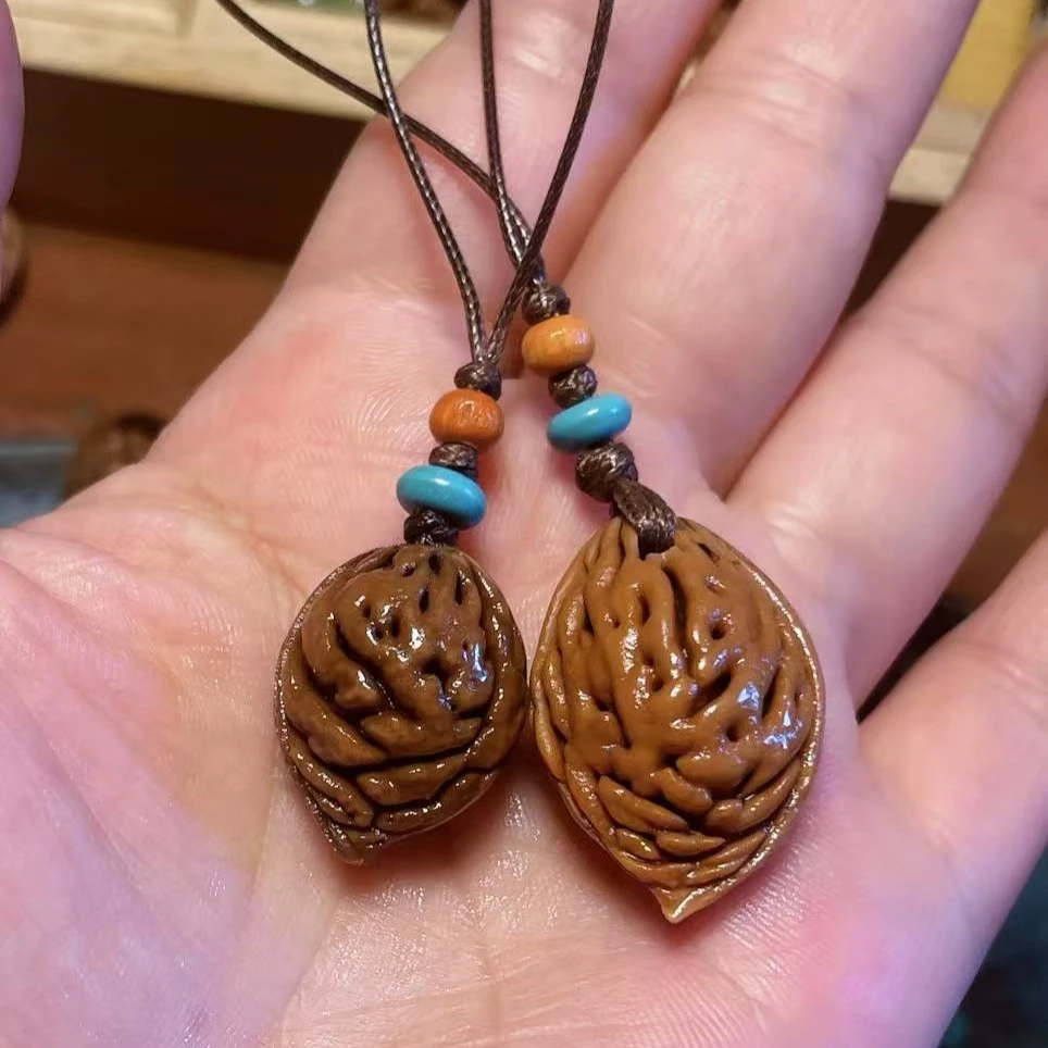 山东沂蒙山正宗桃枭钥匙链一对